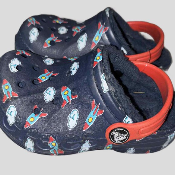 8 Toddler Spaceship Lined Crocs - Picture 3 of 5
